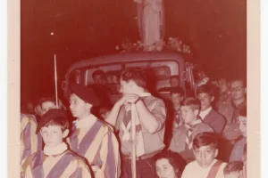 1965_30 maggio - Processione di fine mese mariano (Fonte Anna Di Maio_Apuli 2)
